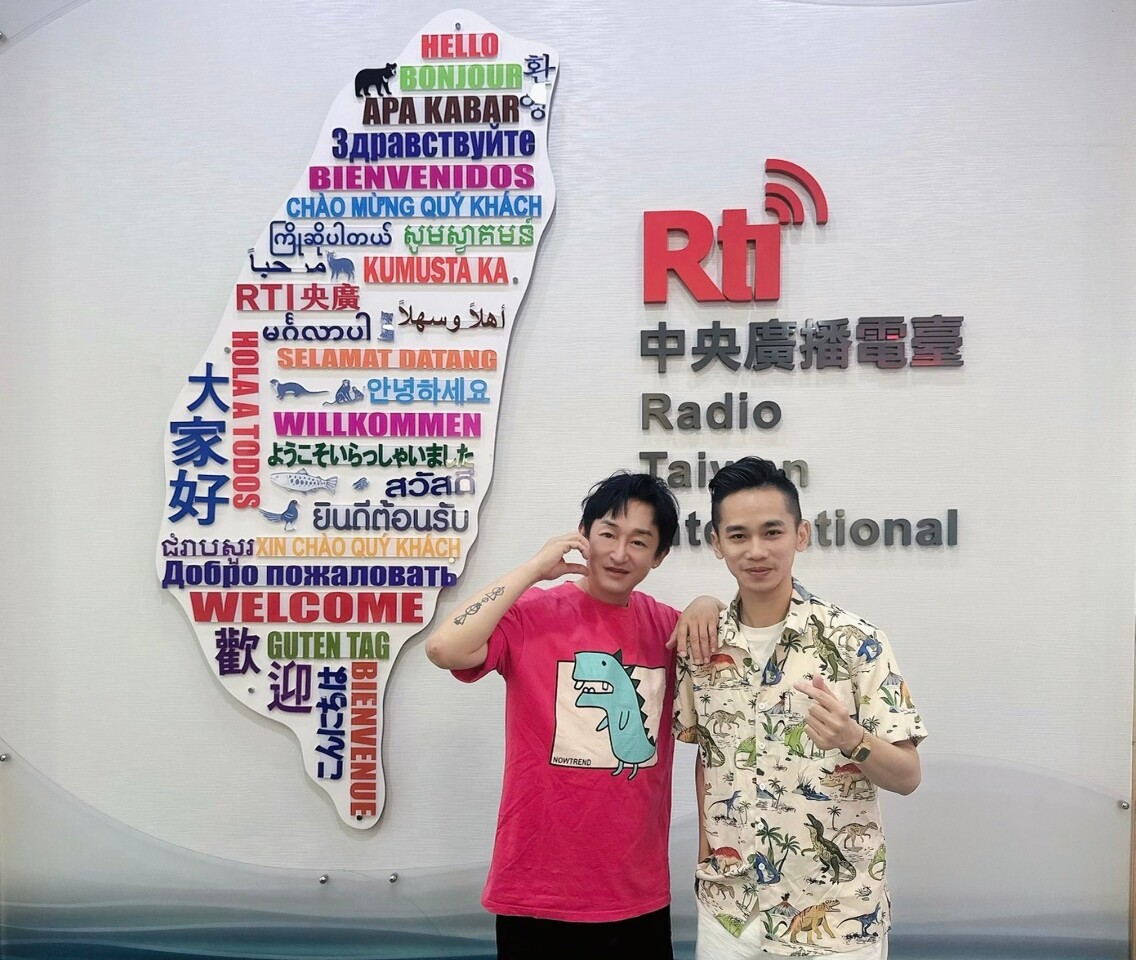滿滿創作能量，渲染力十足的現場演出，擁有天馬行空創意的客家男聲