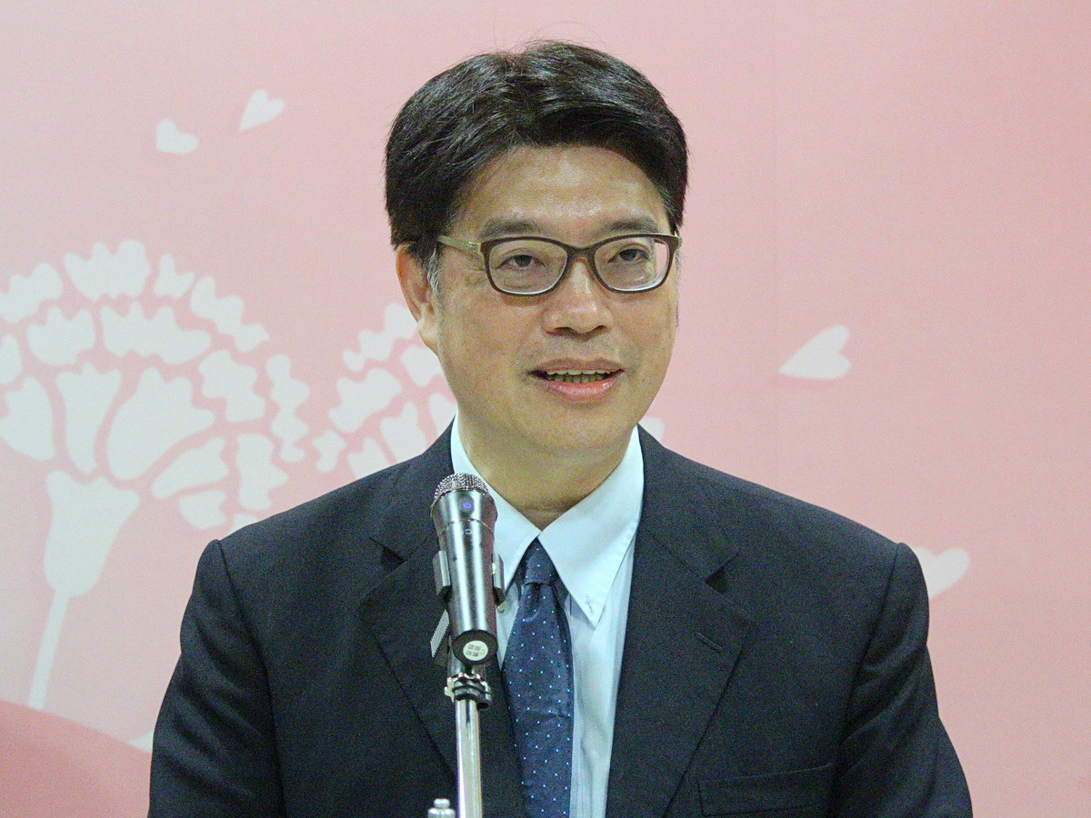 對台灣步步進逼 對台商製造恐慌 邱垂正：遞盡橄欖枝仍感受不到中國誠意