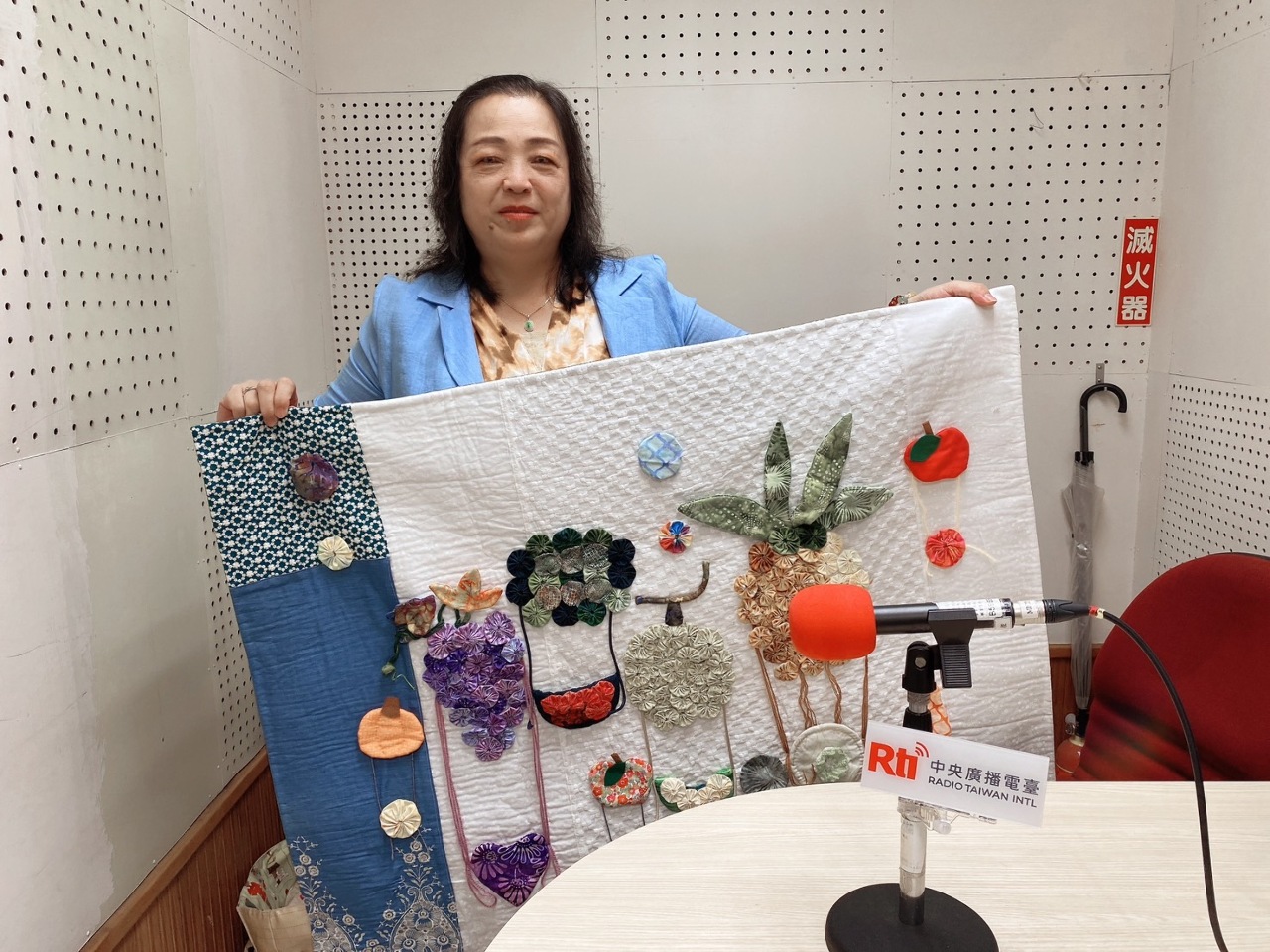 用拼布縫出生活美學，打造在地手作品牌力的洪碧穗
