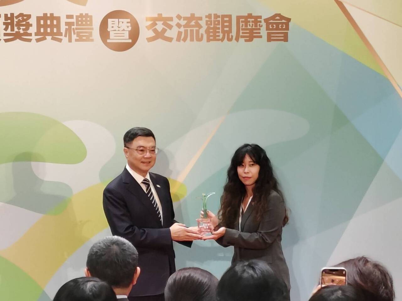 葉丙成涉洩漏性平事件當事人個資 卓揆：盡速查明給國人交代