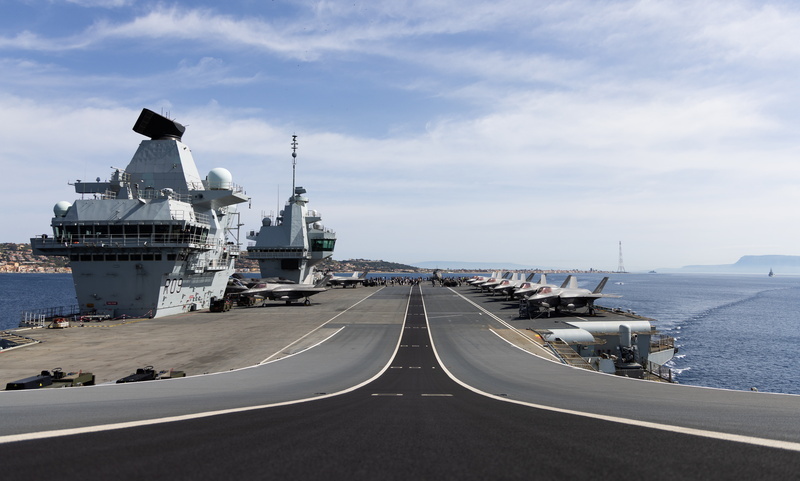 英國航艦打擊群印太首場重要演訓  聯手印度海軍