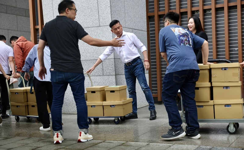 罷免吳思瑤、吳沛憶二階連署收件截止 北市選委會：兩案領銜人未依法送件