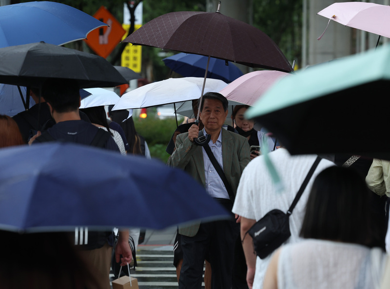 熱帶性低氣壓影響 花東防豪雨、南部及宜蘭防大雨